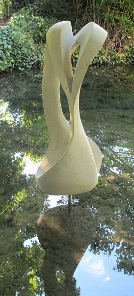 Geometric Möbius stone sculpture - Dance - 3