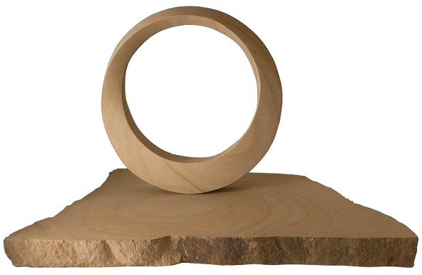 Geometric stone sculpture Möbius II - main